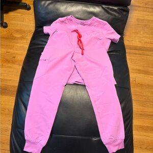 Pink Cloud with Red Drawstring Fig scrub set